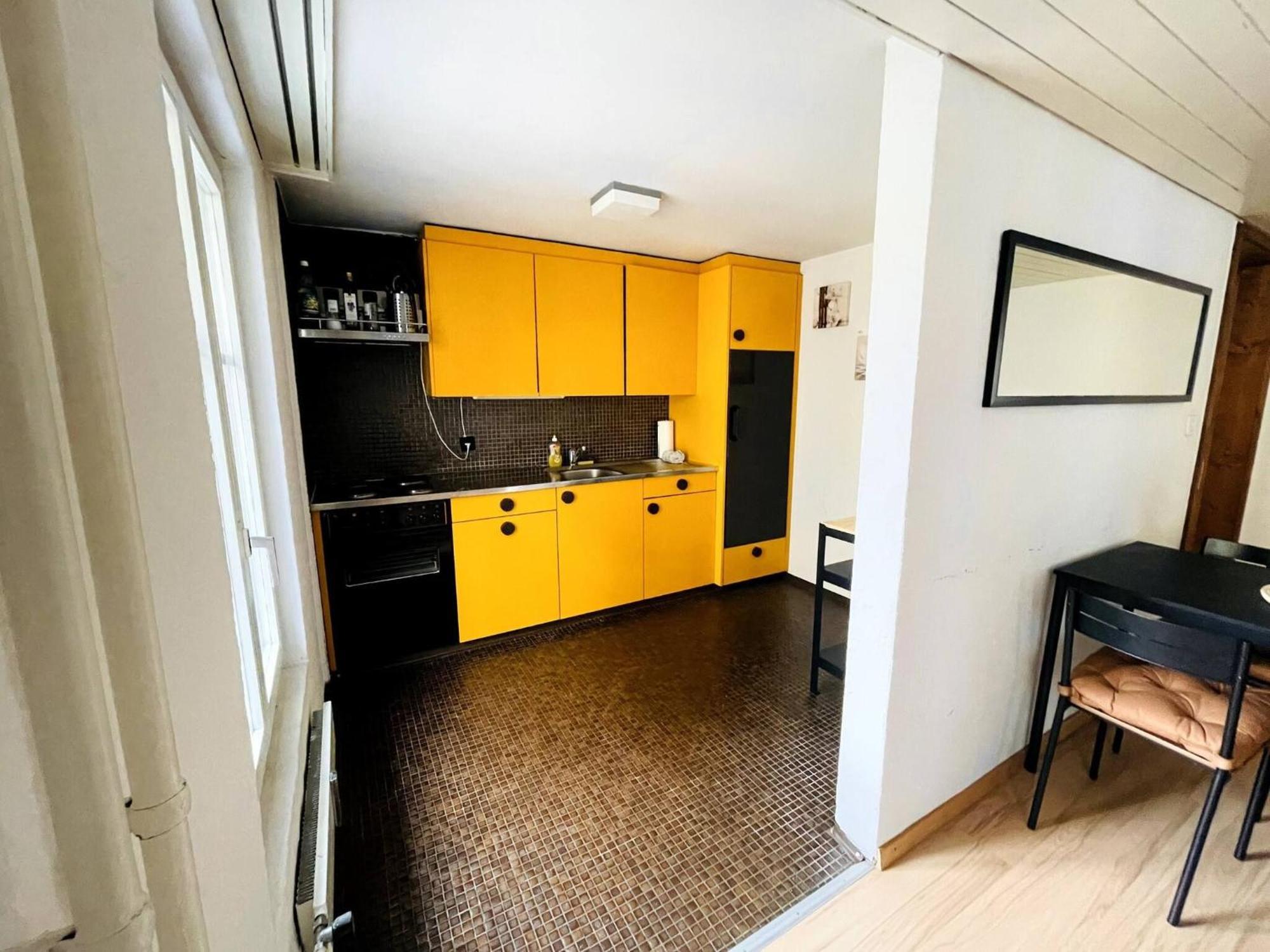 Newly Furnished Beautiful Old Building Apartment In The Center With Apple Tv Санкт Гален Екстериор снимка